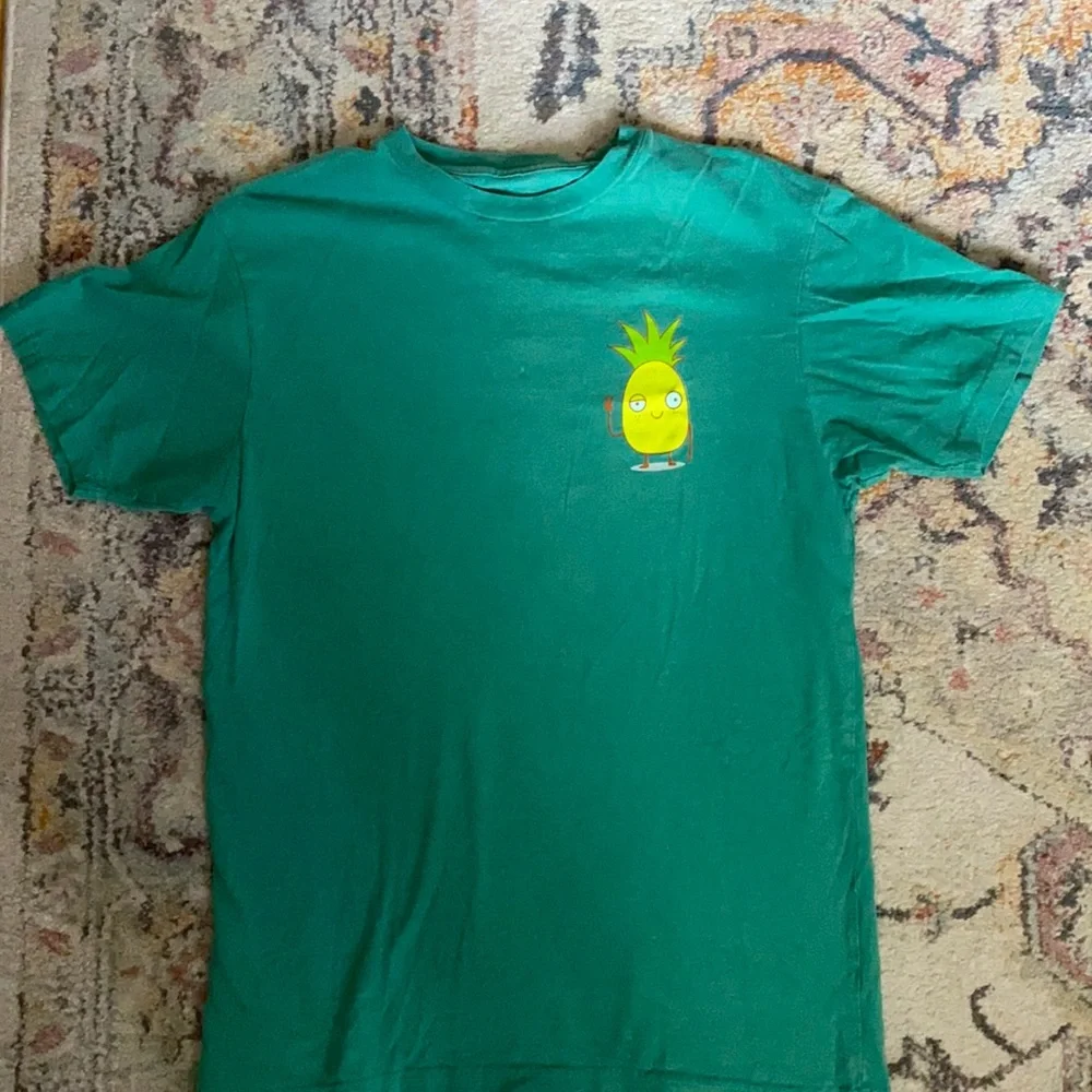 Cute pineapple T-shirt - Picture 1 of 2